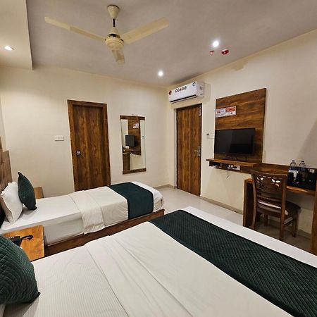 Hotel Bkc Garden - Near Us Embassy Bkc Mumbai Ngoại thất bức ảnh