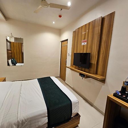 Hotel Bkc Garden - Near Us Embassy Bkc Mumbai Ngoại thất bức ảnh