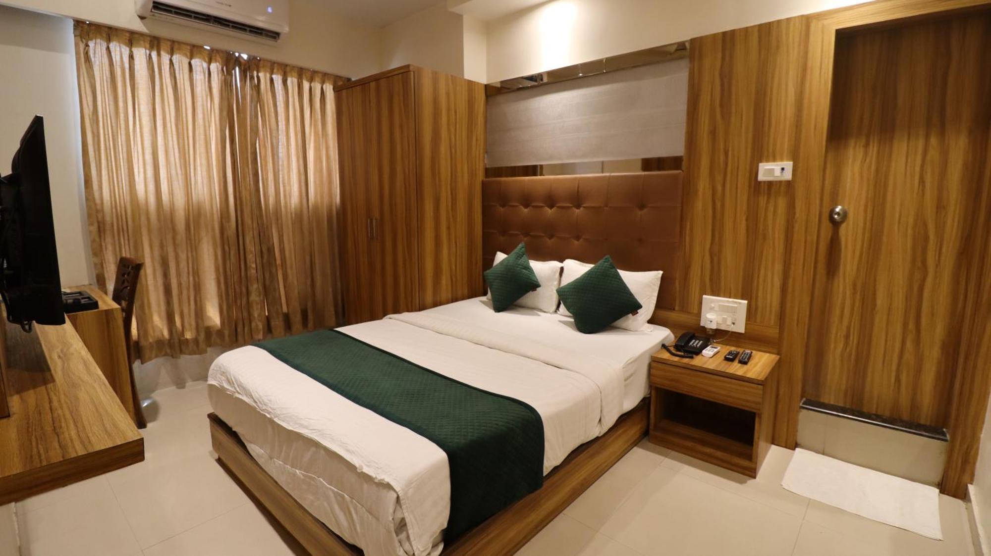 Hotel Bkc Garden - Near Us Embassy Bkc Mumbai Ngoại thất bức ảnh