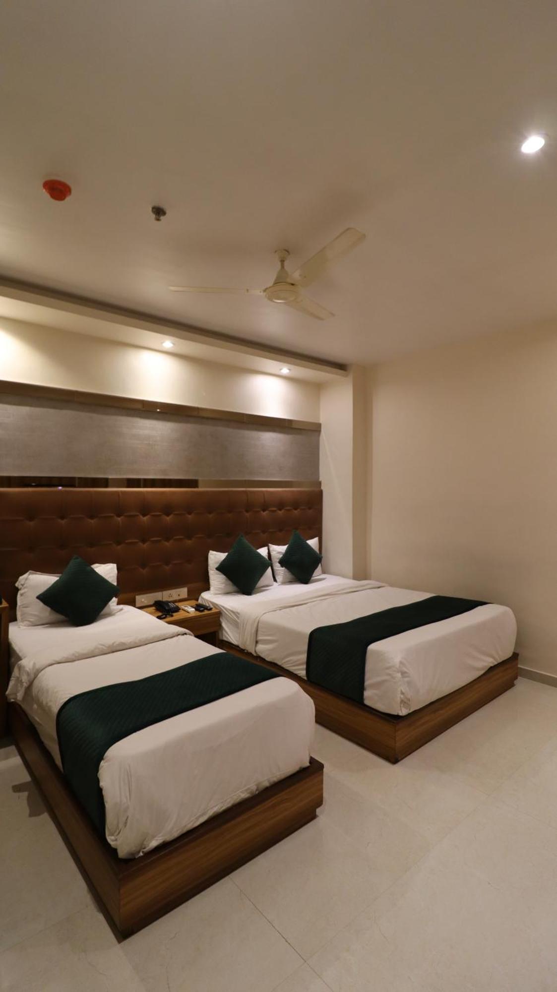 Hotel Bkc Garden - Near Us Embassy Bkc Mumbai Ngoại thất bức ảnh