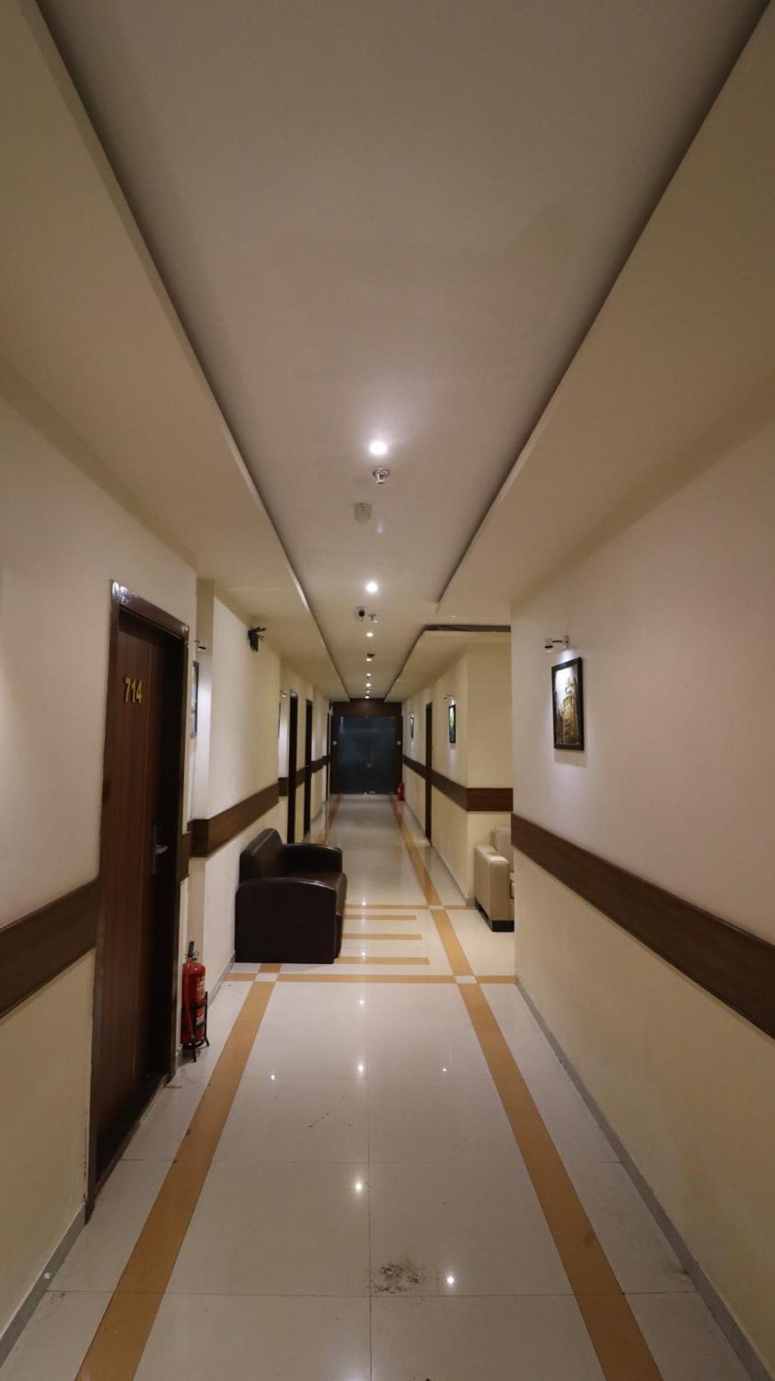 Hotel Bkc Garden - Near Us Embassy Bkc Mumbai Ngoại thất bức ảnh