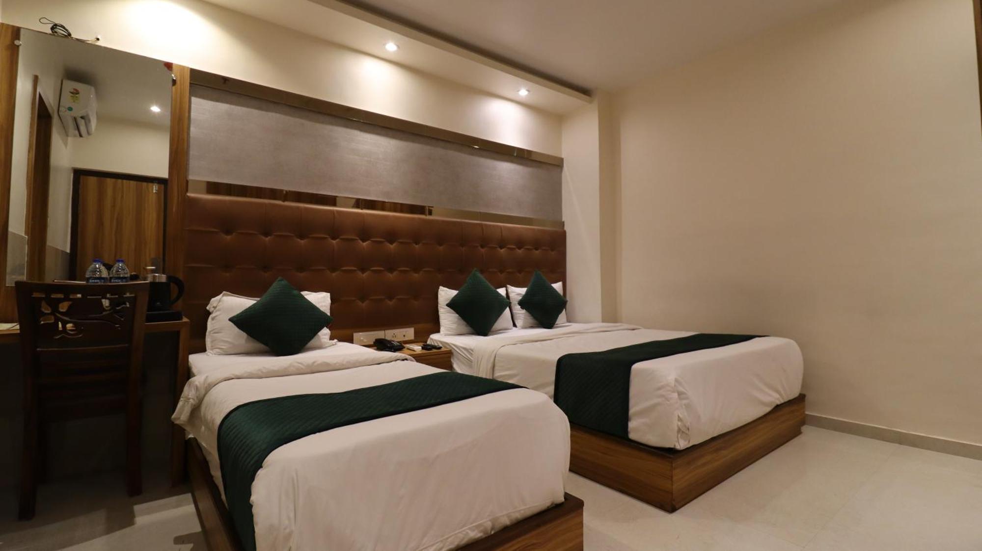 Hotel Bkc Garden - Near Us Embassy Bkc Mumbai Ngoại thất bức ảnh