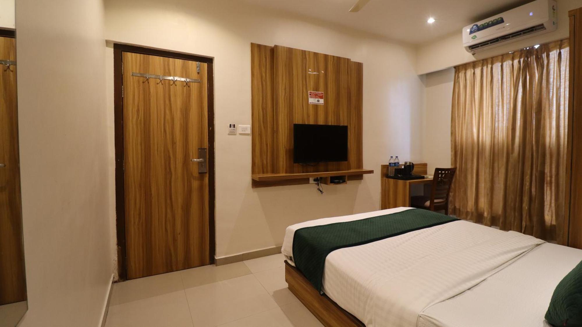 Hotel Bkc Garden - Near Us Embassy Bkc Mumbai Ngoại thất bức ảnh