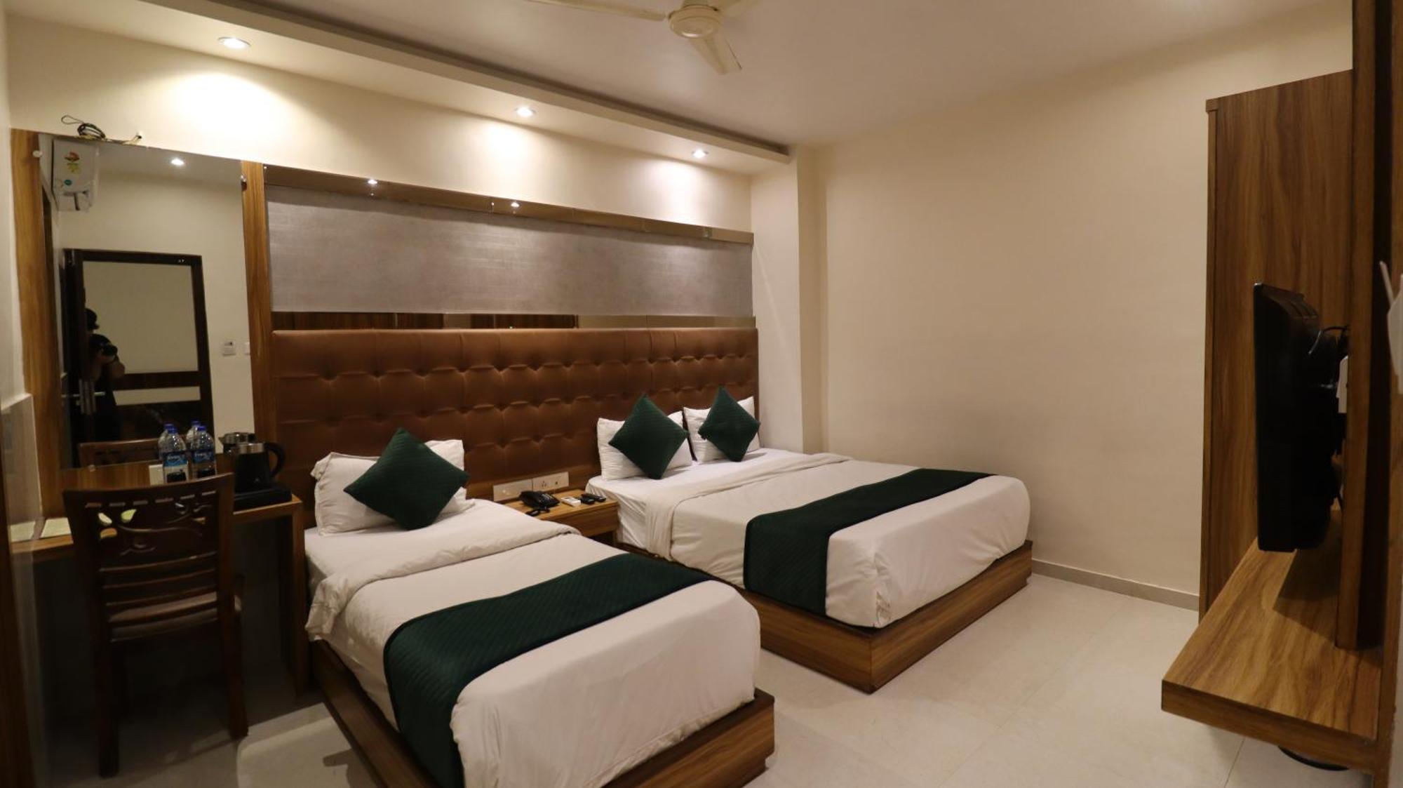 Hotel Bkc Garden - Near Us Embassy Bkc Mumbai Ngoại thất bức ảnh