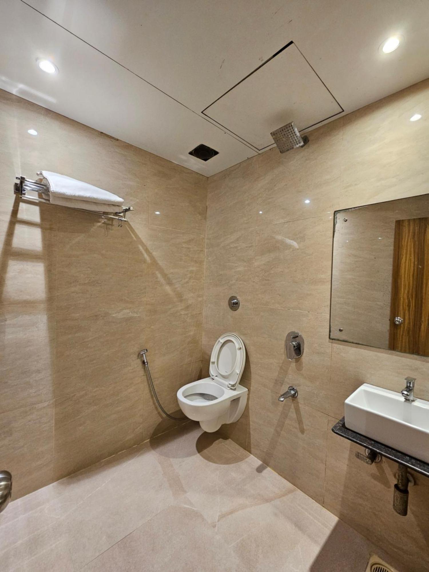 Hotel Bkc Garden - Near Us Embassy Bkc Mumbai Ngoại thất bức ảnh